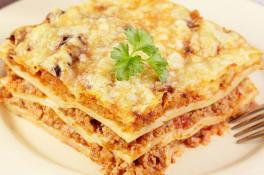 Ленивая лазанья с секретом вкусно и быстро: рецепт дня
