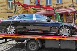 Mercedes-Maybach S600