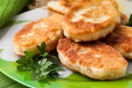 Быстрые пирожки на дрожжах: пошаговый рецепт