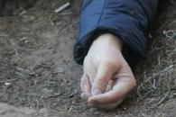 В Павлограде возле кладбища нашли мертвого мужчину 