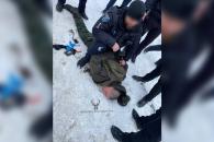 Солдата, расстрелявшего сослуживцев в Днепре, задержала полиция